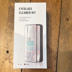 Eyeglass Cleaner Kit – Black/Clear